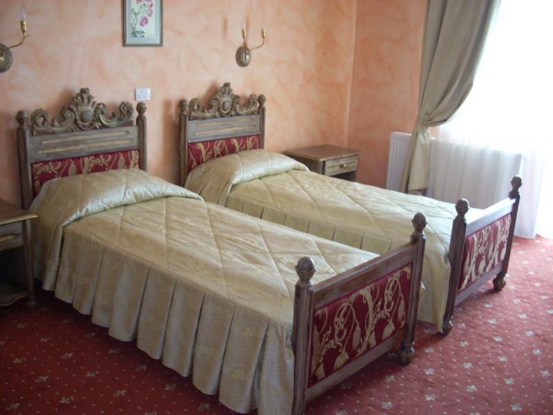 Hotel Royal Zalău Esterno foto