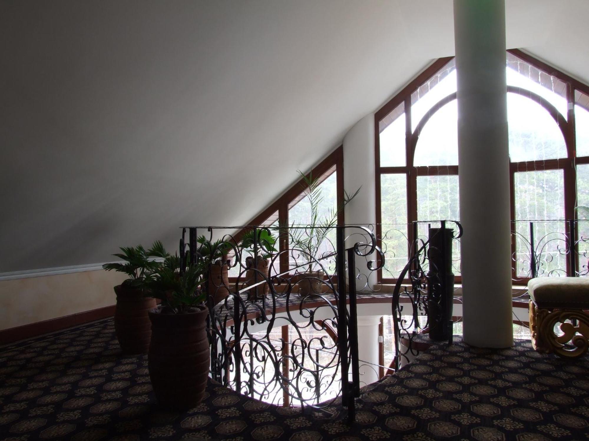 Hotel Royal Zalău Esterno foto