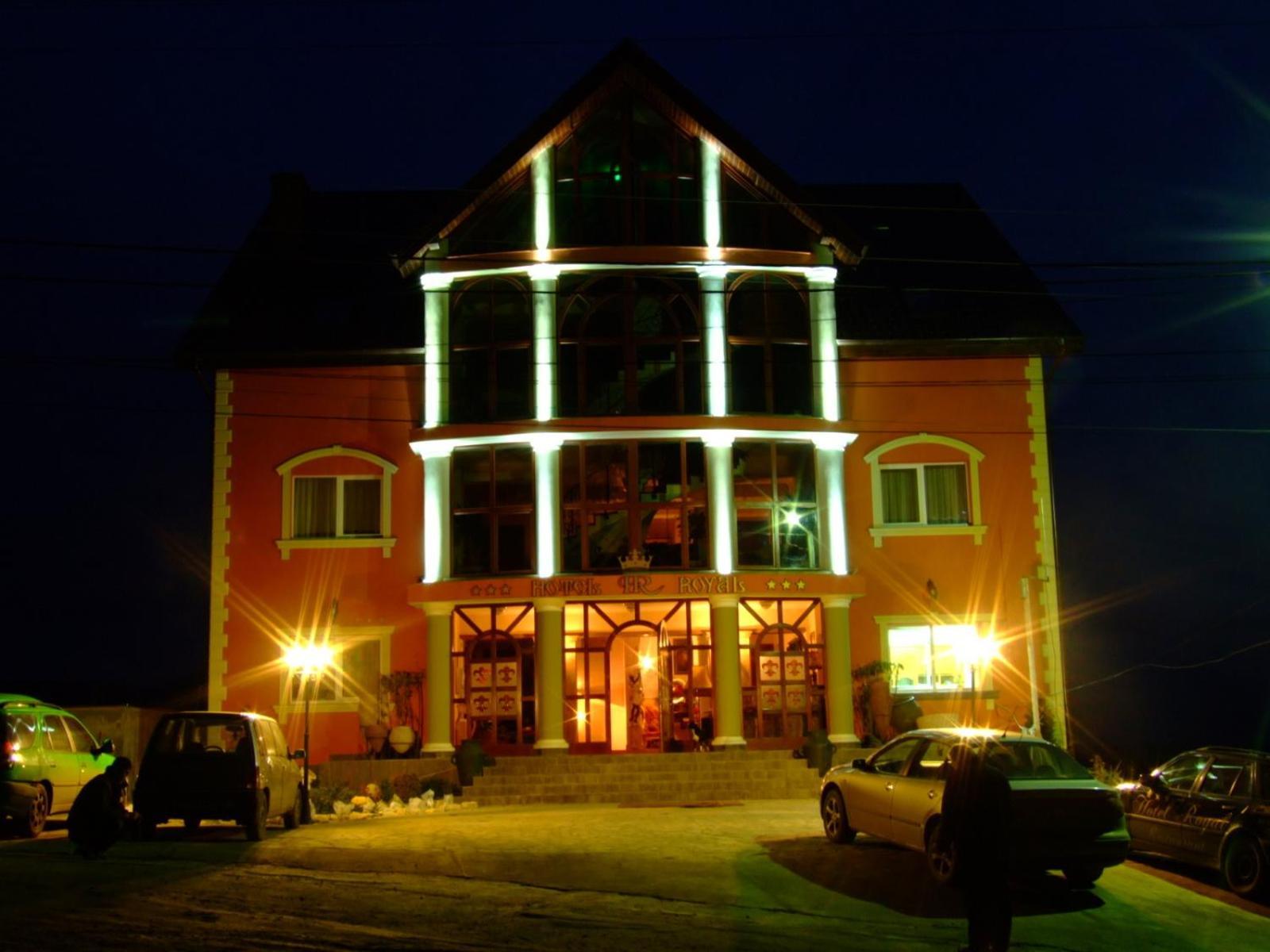 Hotel Royal Zalău Esterno foto